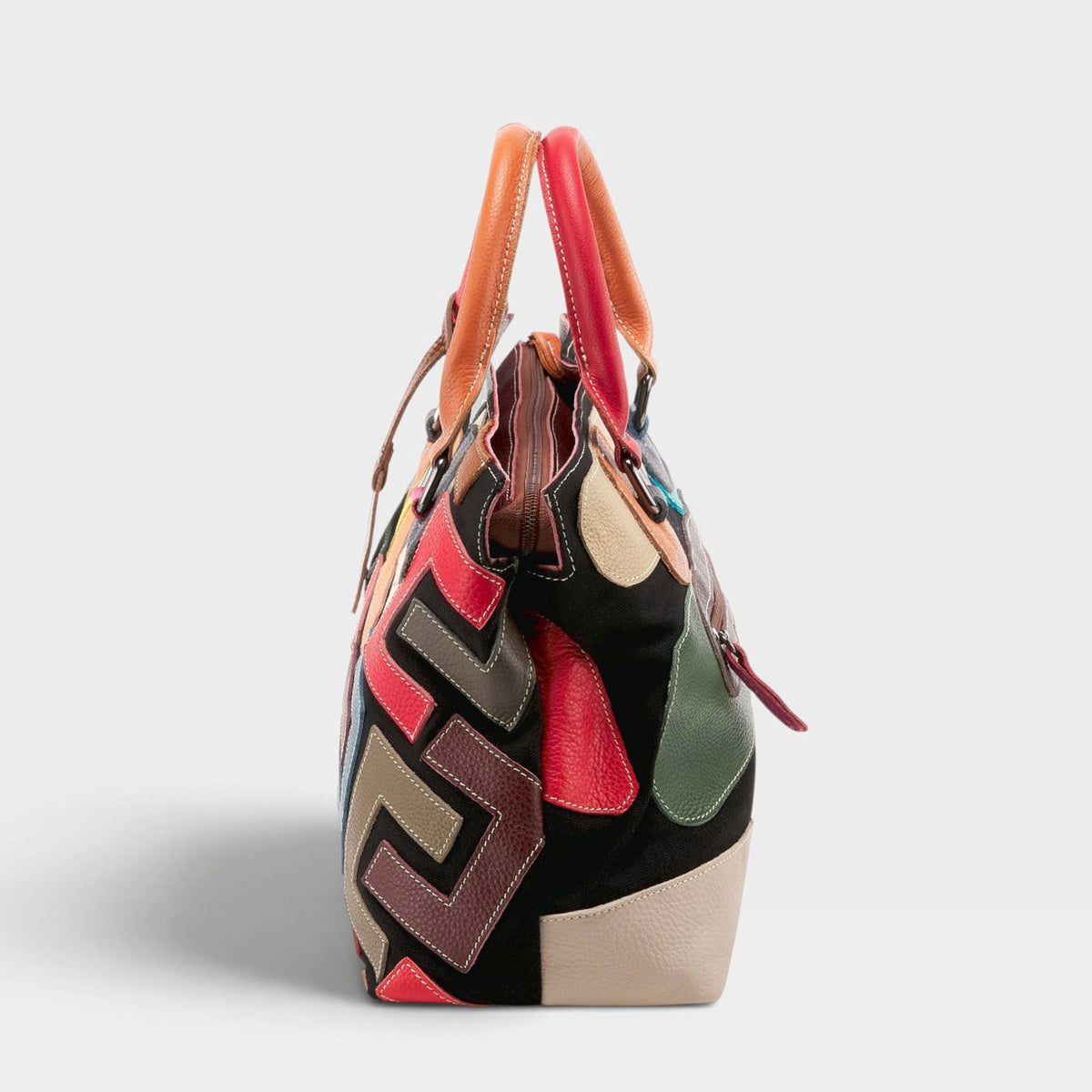 L'ARTISTE HB-CAPTIVATE HANDBAGS