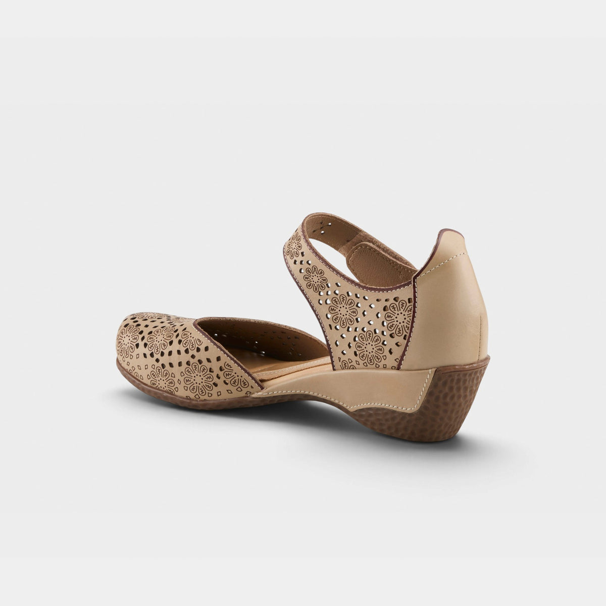 L'ARTISTE AMERICANA SHOES