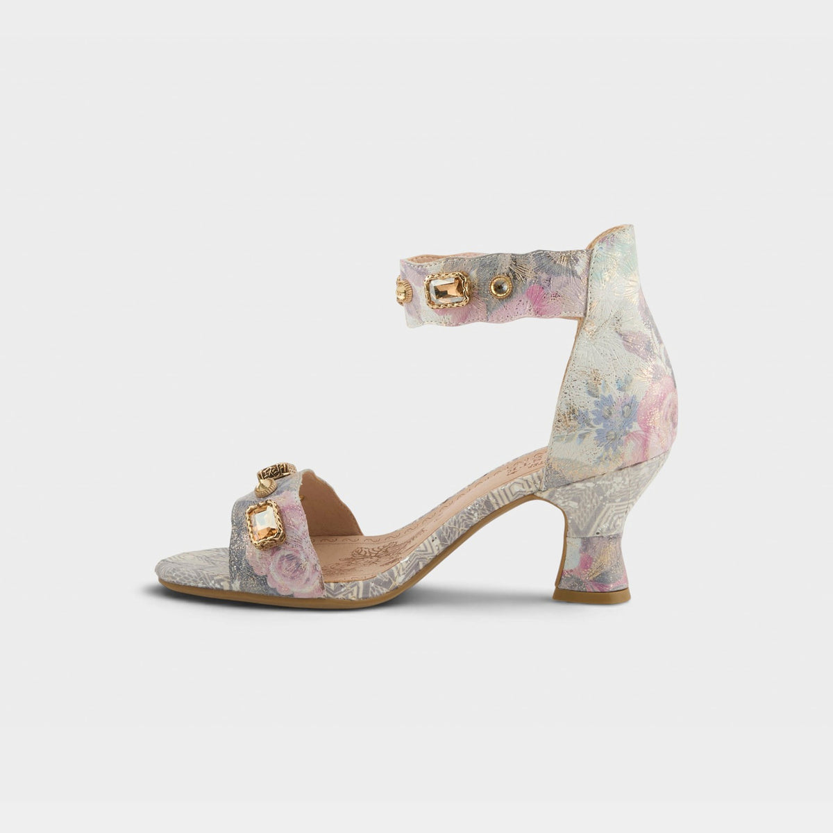 L'ARTISTE AQUAVELVA SANDALS