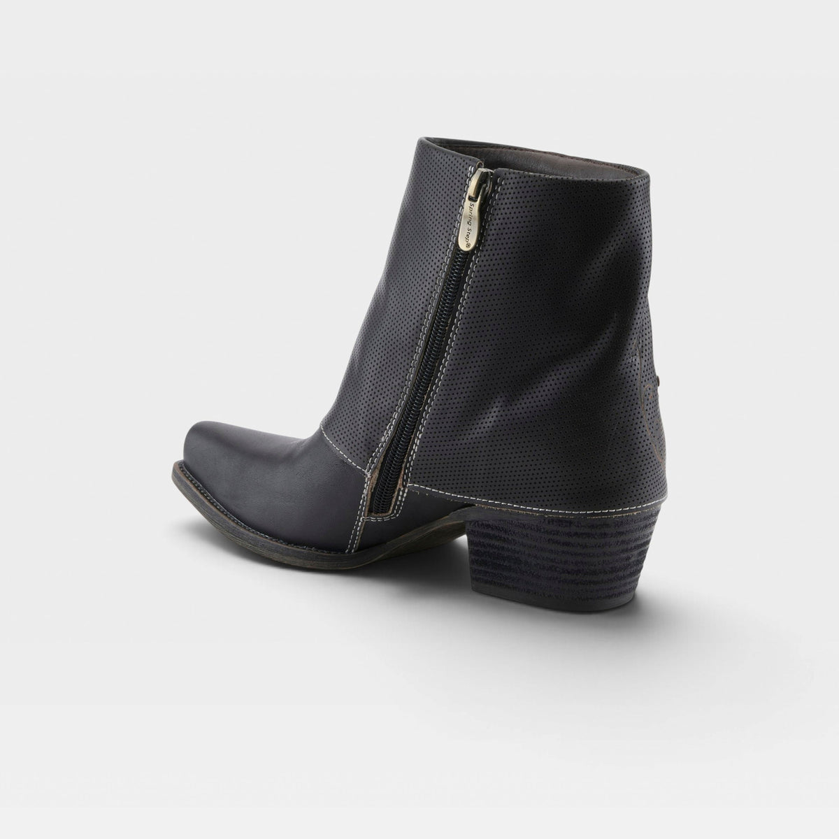 L'ARTISTE BUTERFLYKISSES BOOTS