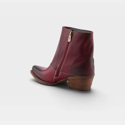 L'ARTISTE BUTERFLYKISSES BOOTS