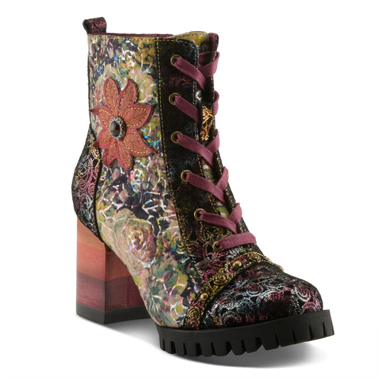 L'ARTISTE BUTOFCOURSE BOOTS
