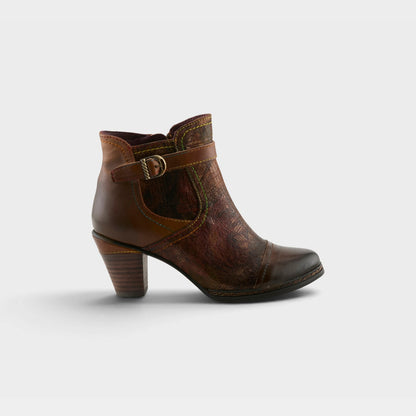 L'ARTISTE CAPTIVATE BOOTIES