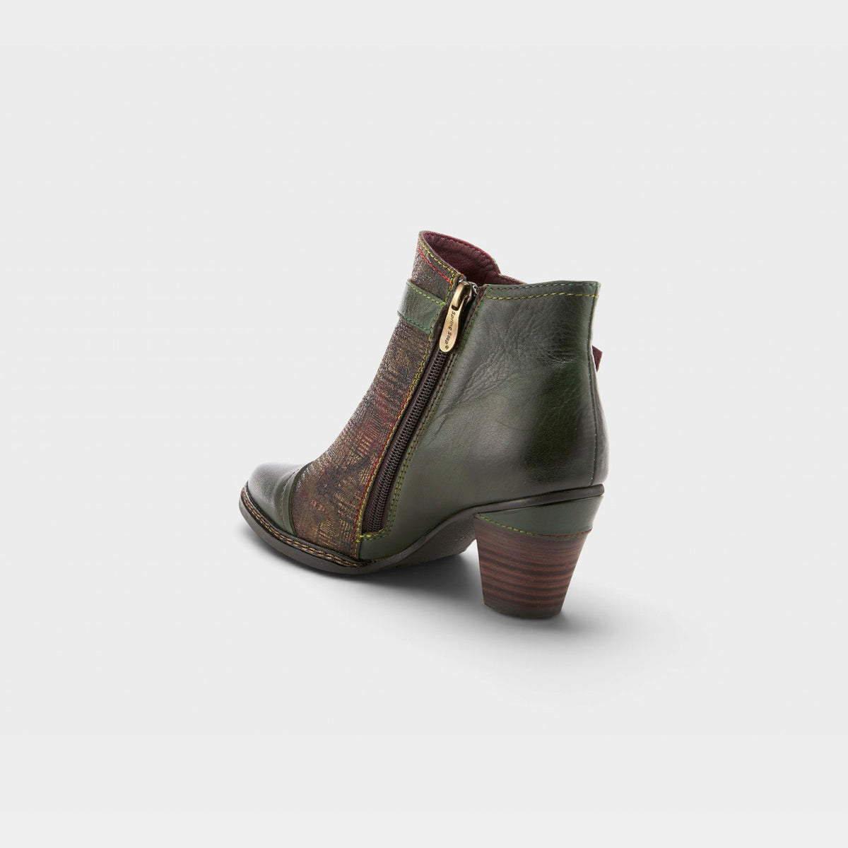 L'ARTISTE CAPTIVATE BOOTIES