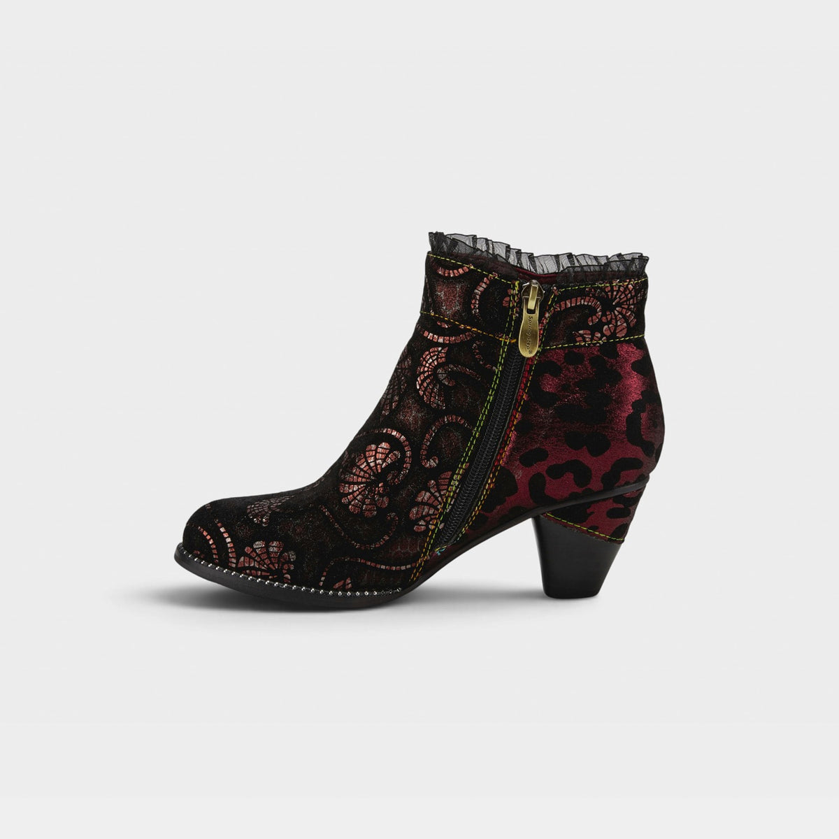 L'ARTISTE DESSA BOOTIE