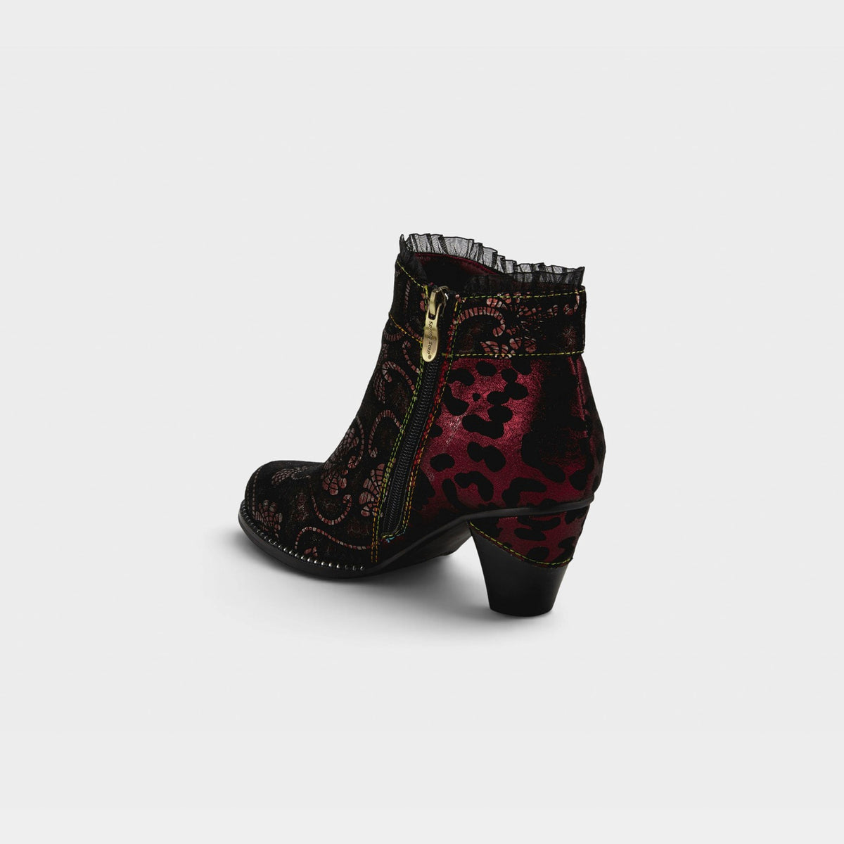 L'ARTISTE DESSA BOOTIE