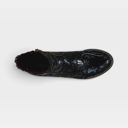 L'ARTISTE DESSA BOOTIE