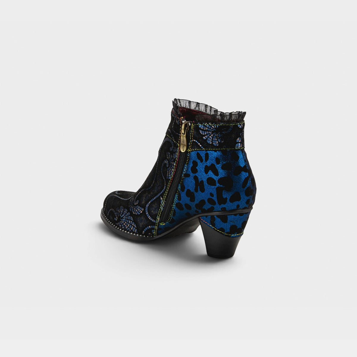 L'ARTISTE DESSA BOOTIE