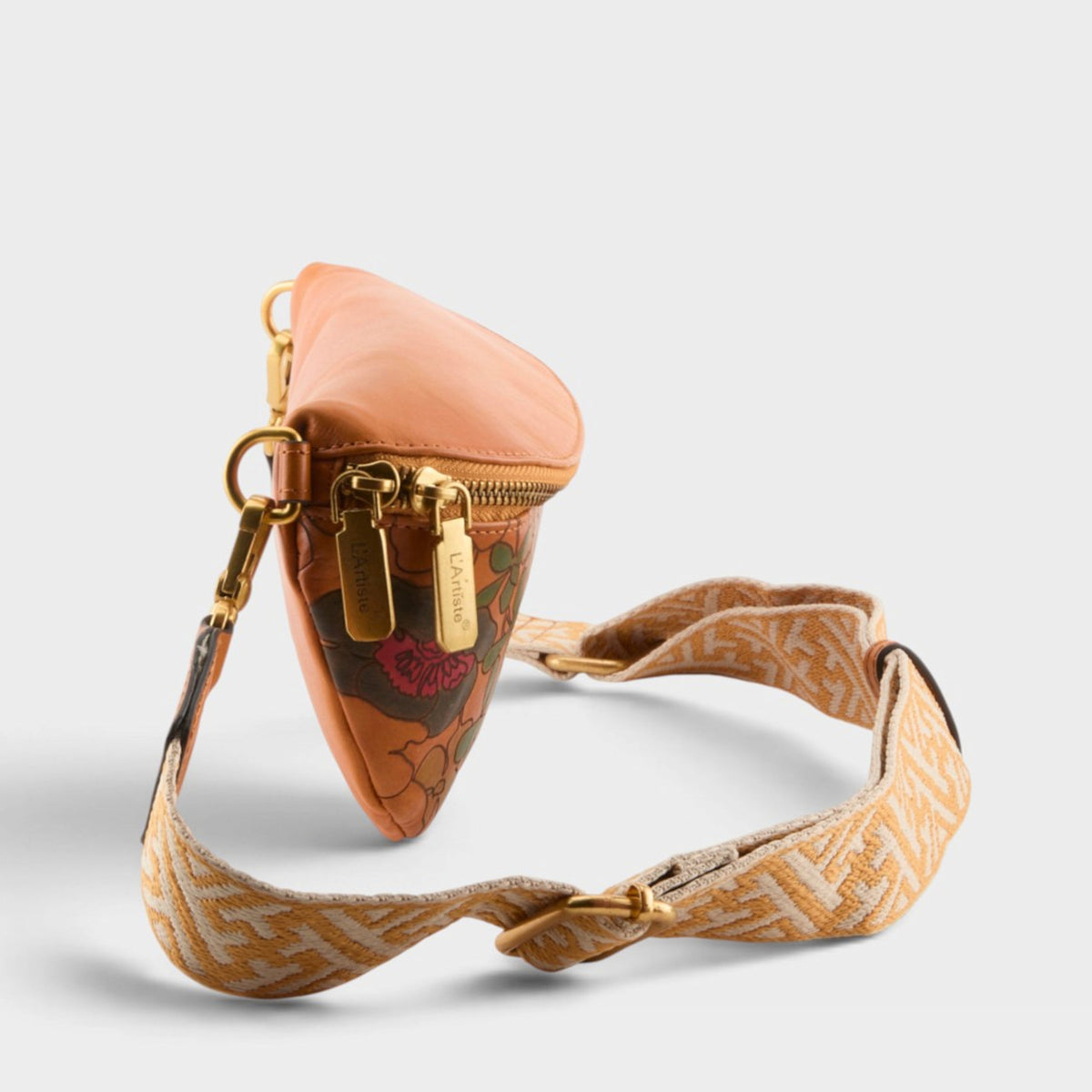 L'ARTISTE HB-ARTISAN HANDBAG