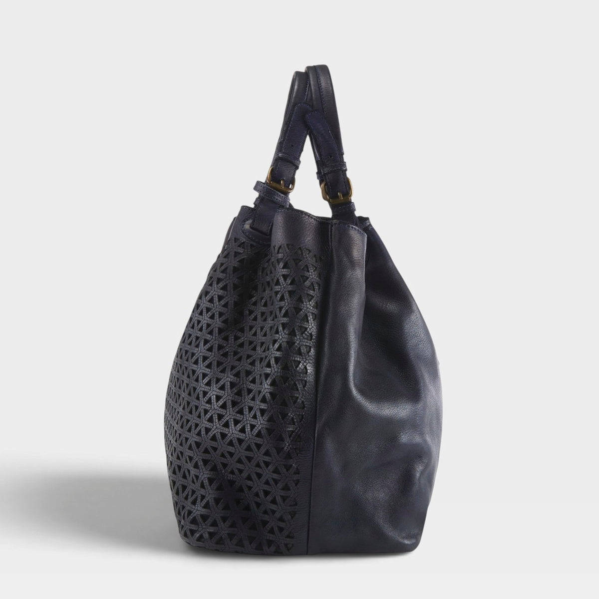 L'ARTISTE HB-CINCH HANDBAG