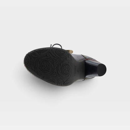 L'ARTISTE HUNTEERA SHOES