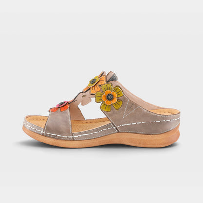 L'ARTISTE IZNA SLIDE SANDALS