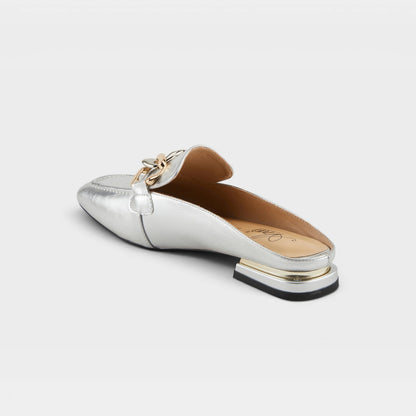 AZURA KNOWING SHOES
