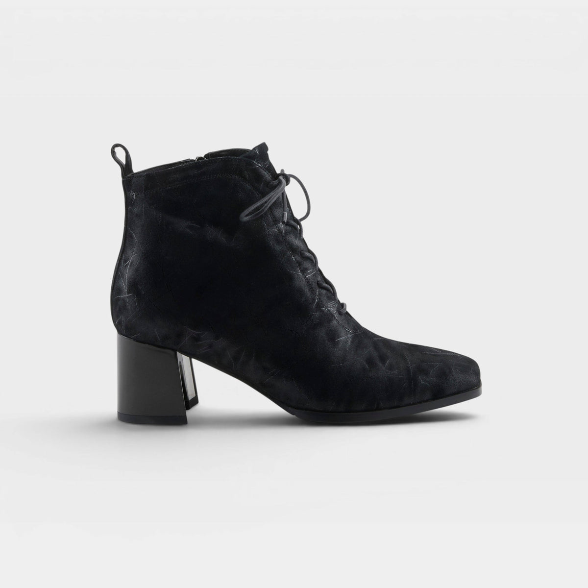 AZURA LACEMEUP BOOTS