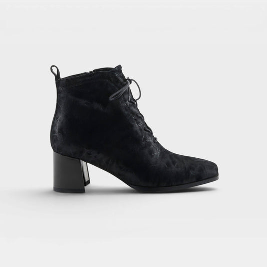 AZURA LACEMEUP BOOTS