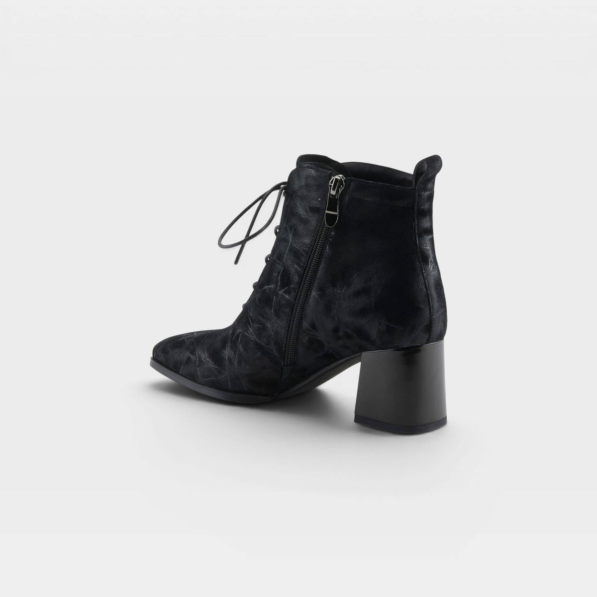 AZURA LACEMEUP BOOTS