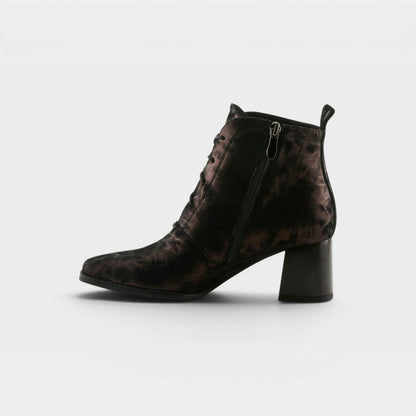 AZURA LACEMEUP BOOTS
