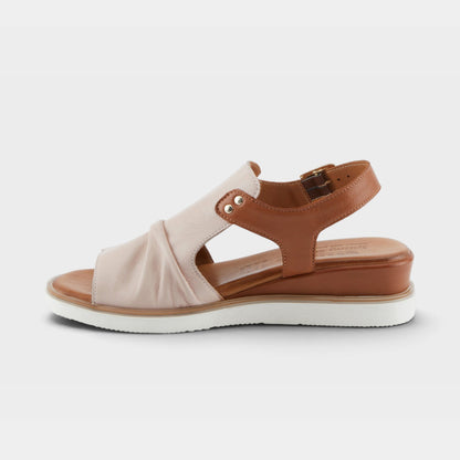 SPRING STEP LOCALS SANDALS