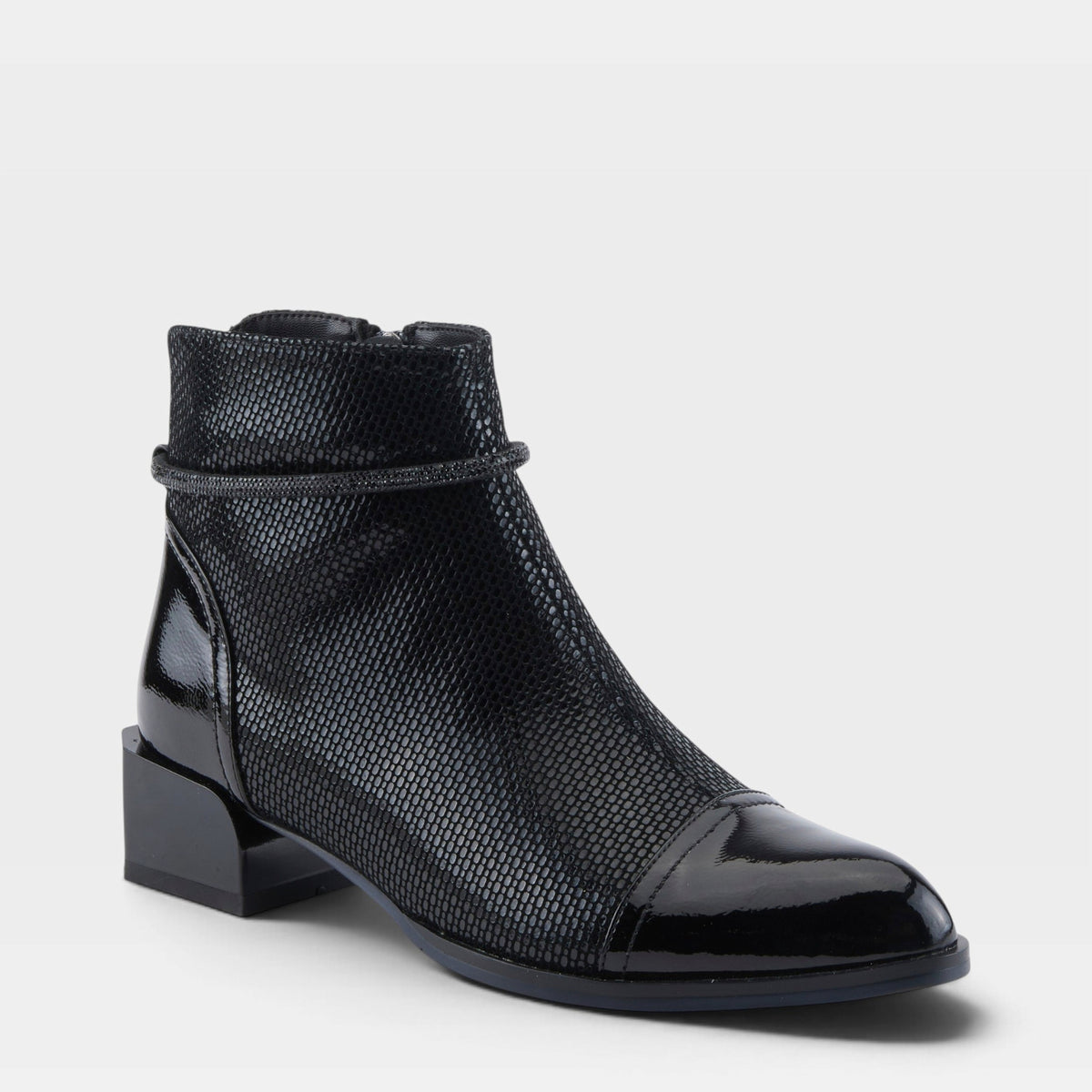 AZURA SHELBI BOOTS