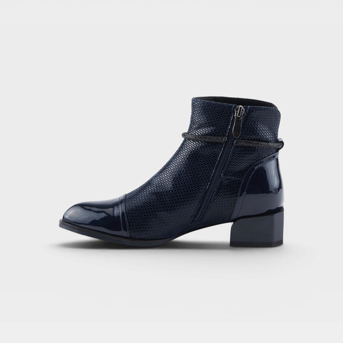 AZURA SHELBI BOOTS