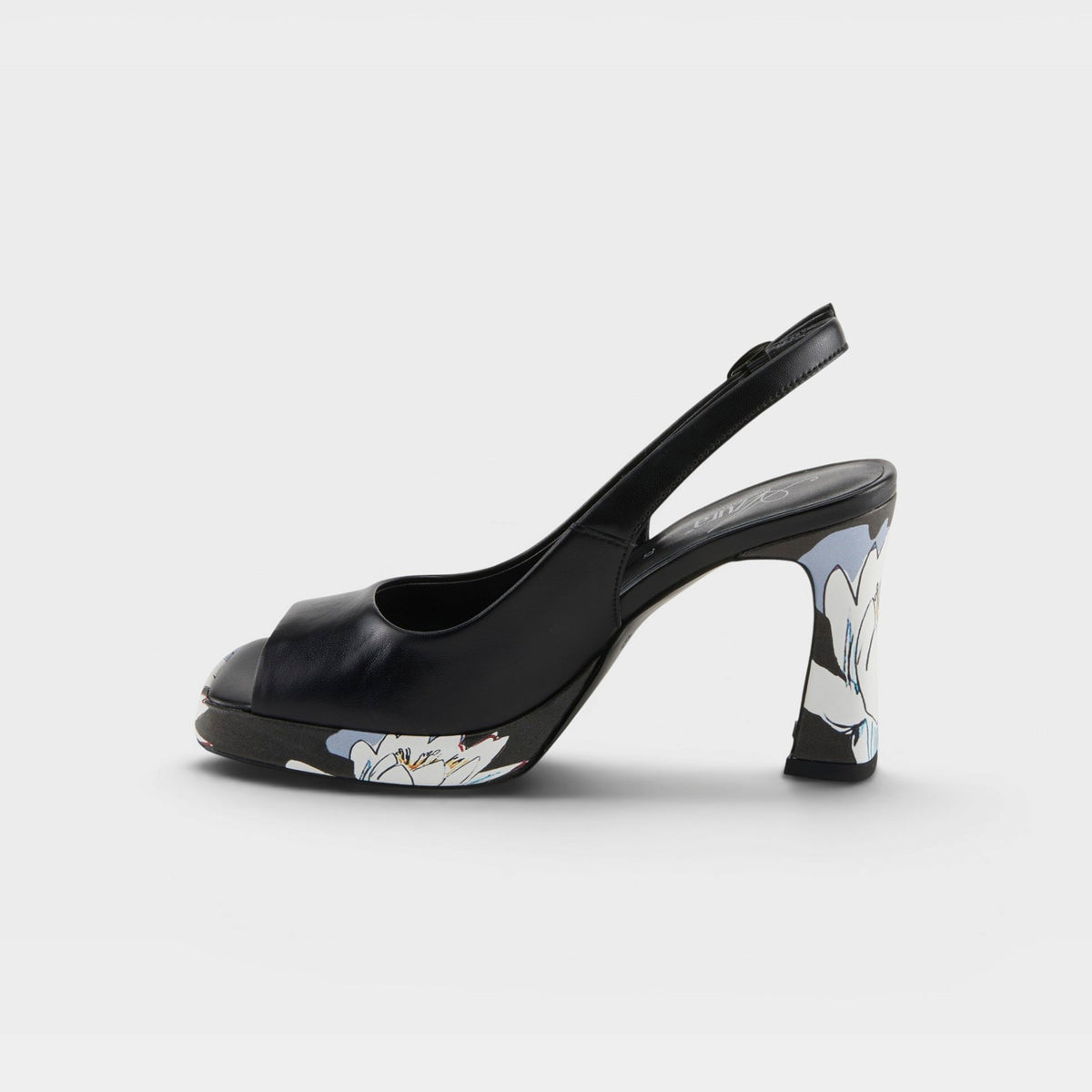 AZURA STATURE SANDALS