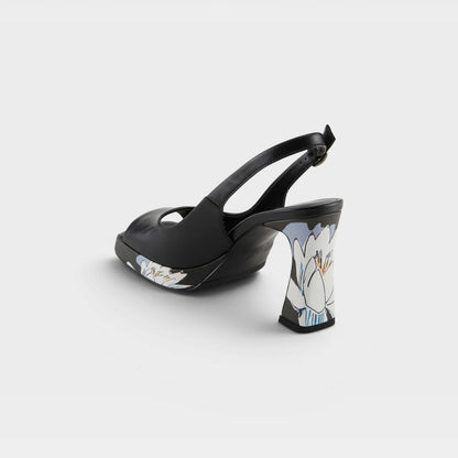 AZURA STATURE SANDALS