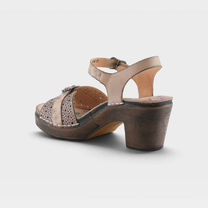 L'ARTISTE UPPERBUCK SANDALS