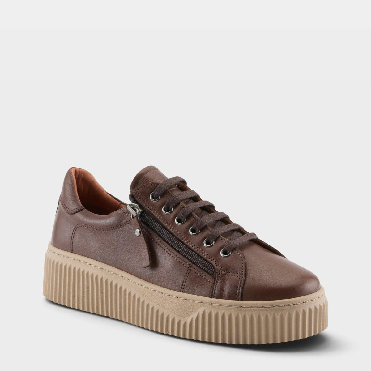 SPRING STEP VIBE SNEAKERS