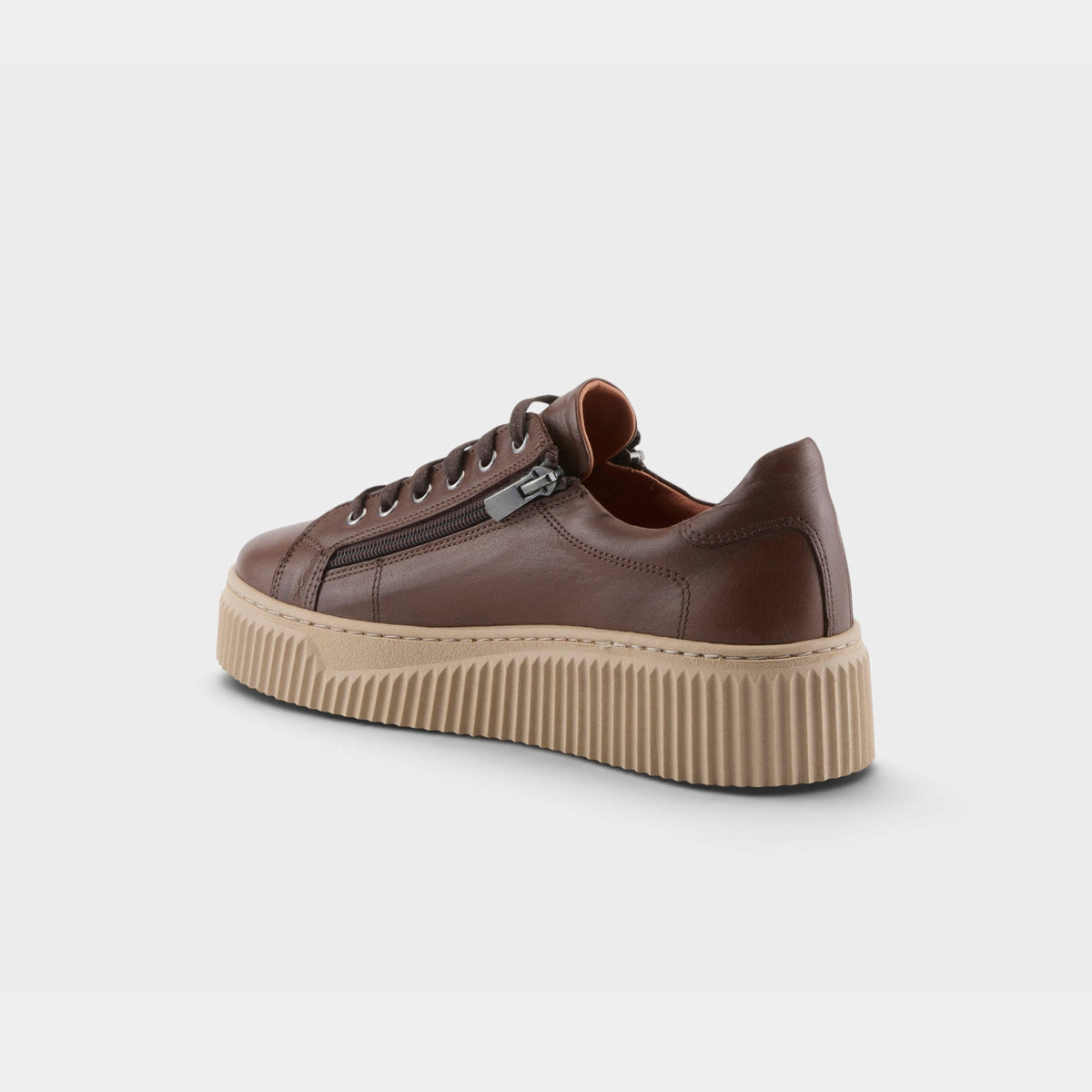 SPRING STEP VIBE SNEAKERS