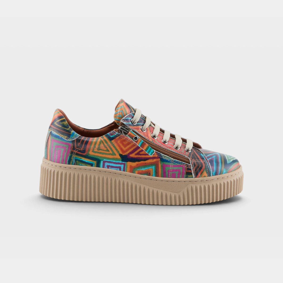 SPRING STEP VIBE SNEAKERS